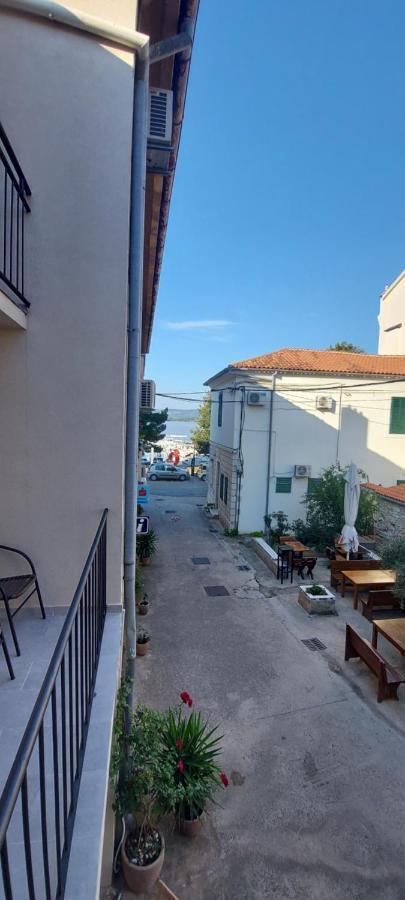 Appartement Ana à Sveti Filip i Jakov Extérieur photo