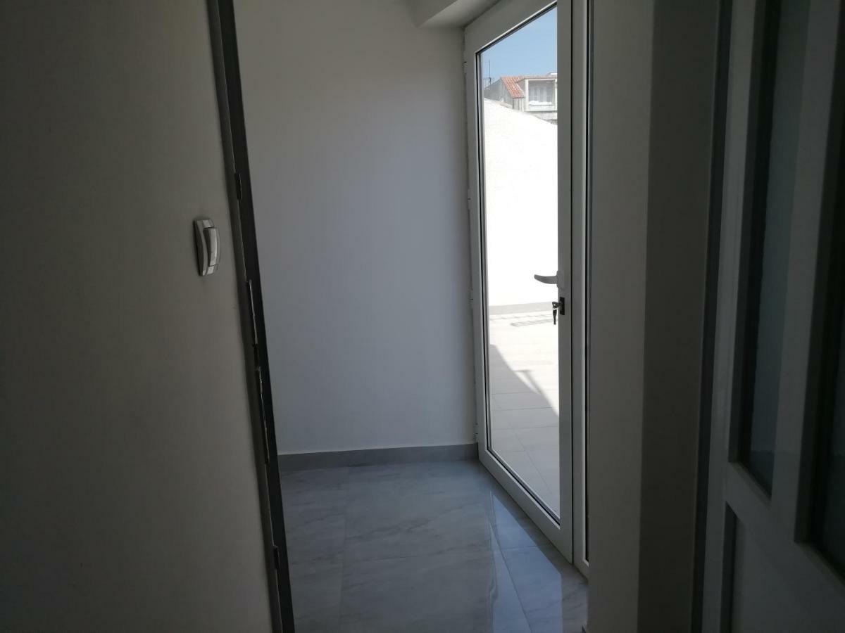 Appartement Ana à Sveti Filip i Jakov Extérieur photo