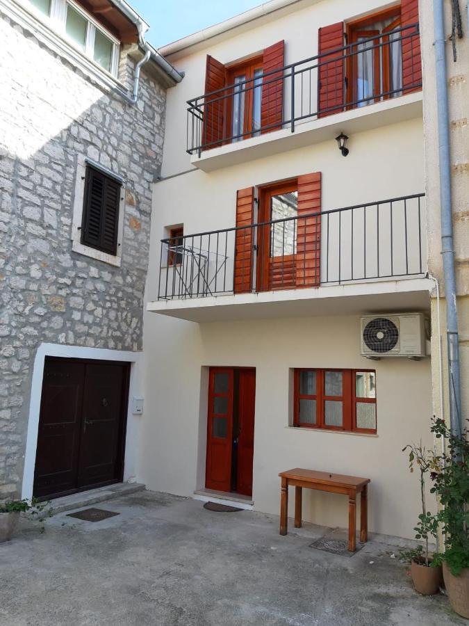 Appartement Ana à Sveti Filip i Jakov Extérieur photo